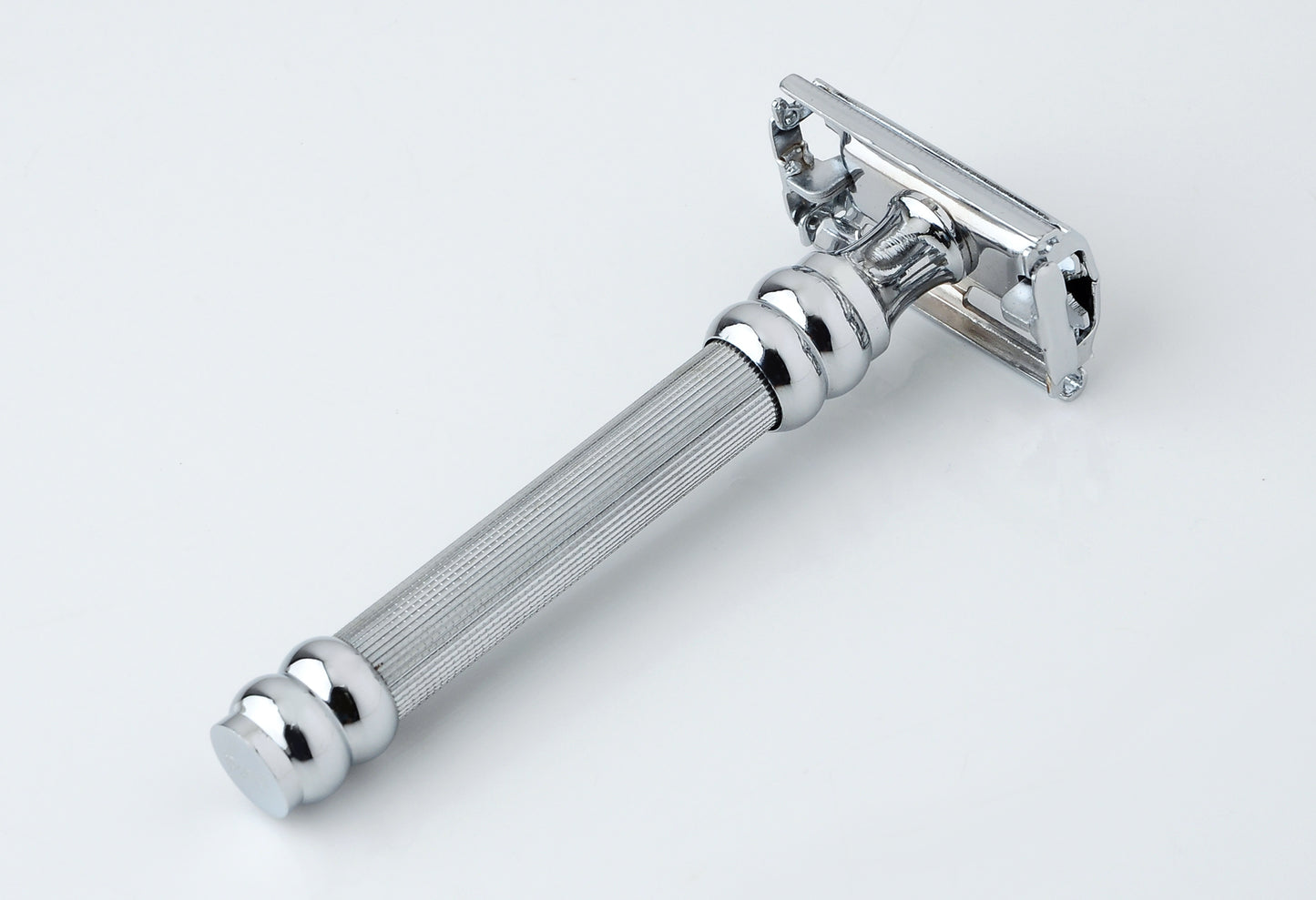 STILETTO ST11 MAQUINA DE AFEITAR DE DOBLE HOJA APERTURA MARIPOSA