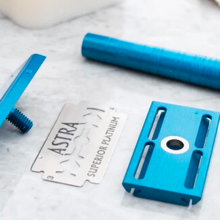 HENSON MAQUINA DE AFEITAR DE DOBLE HOJA PURPLE